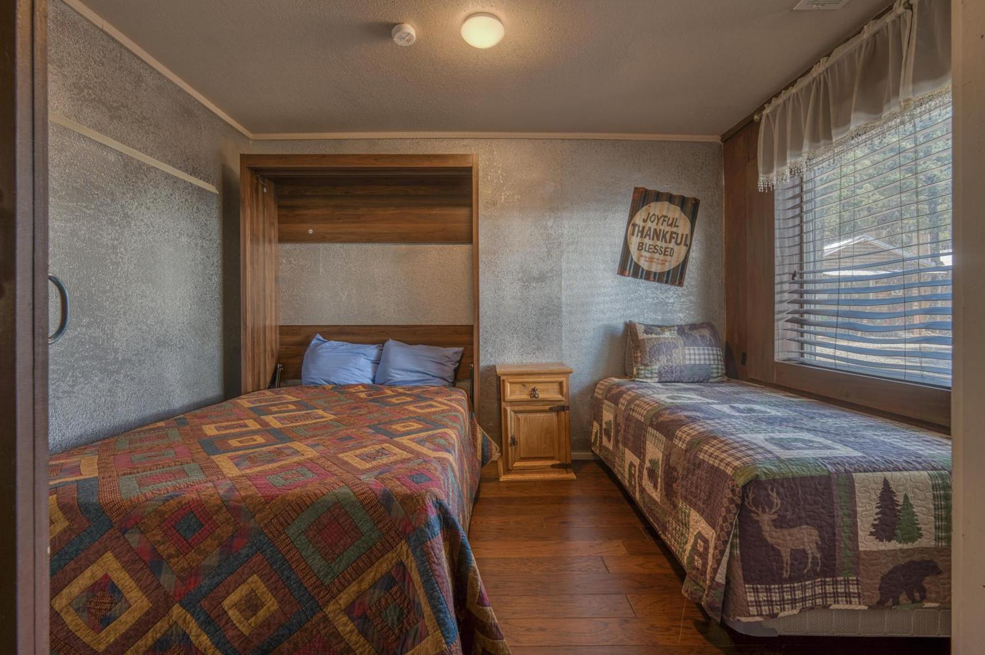 Enchanted Hideaway Cabins And Cottages Рюидозо Екстериор снимка